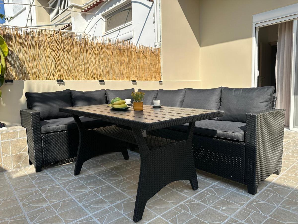 Seaside Deluxe Apartment Ialysos  Dış mekan fotoğraf