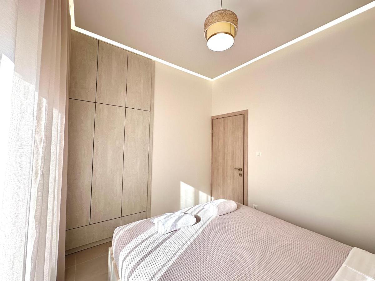 Seaside Deluxe Apartment Ialysos  Dış mekan fotoğraf