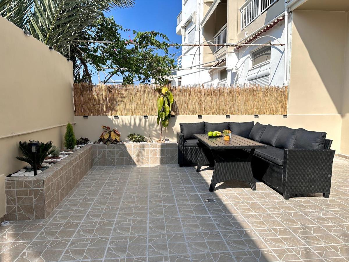Seaside Deluxe Apartment Ialysos  Dış mekan fotoğraf
