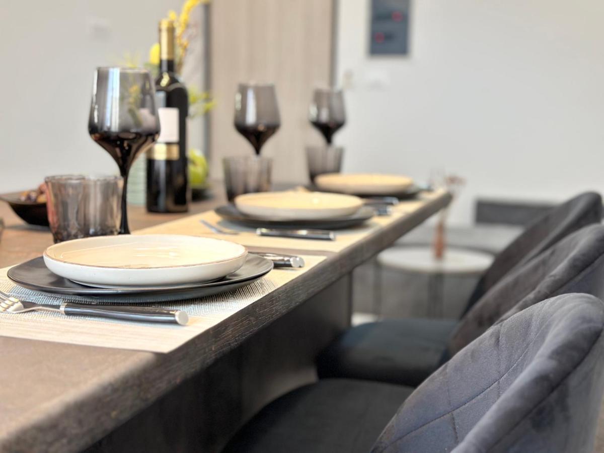 Seaside Deluxe Apartment Ialysos  Dış mekan fotoğraf