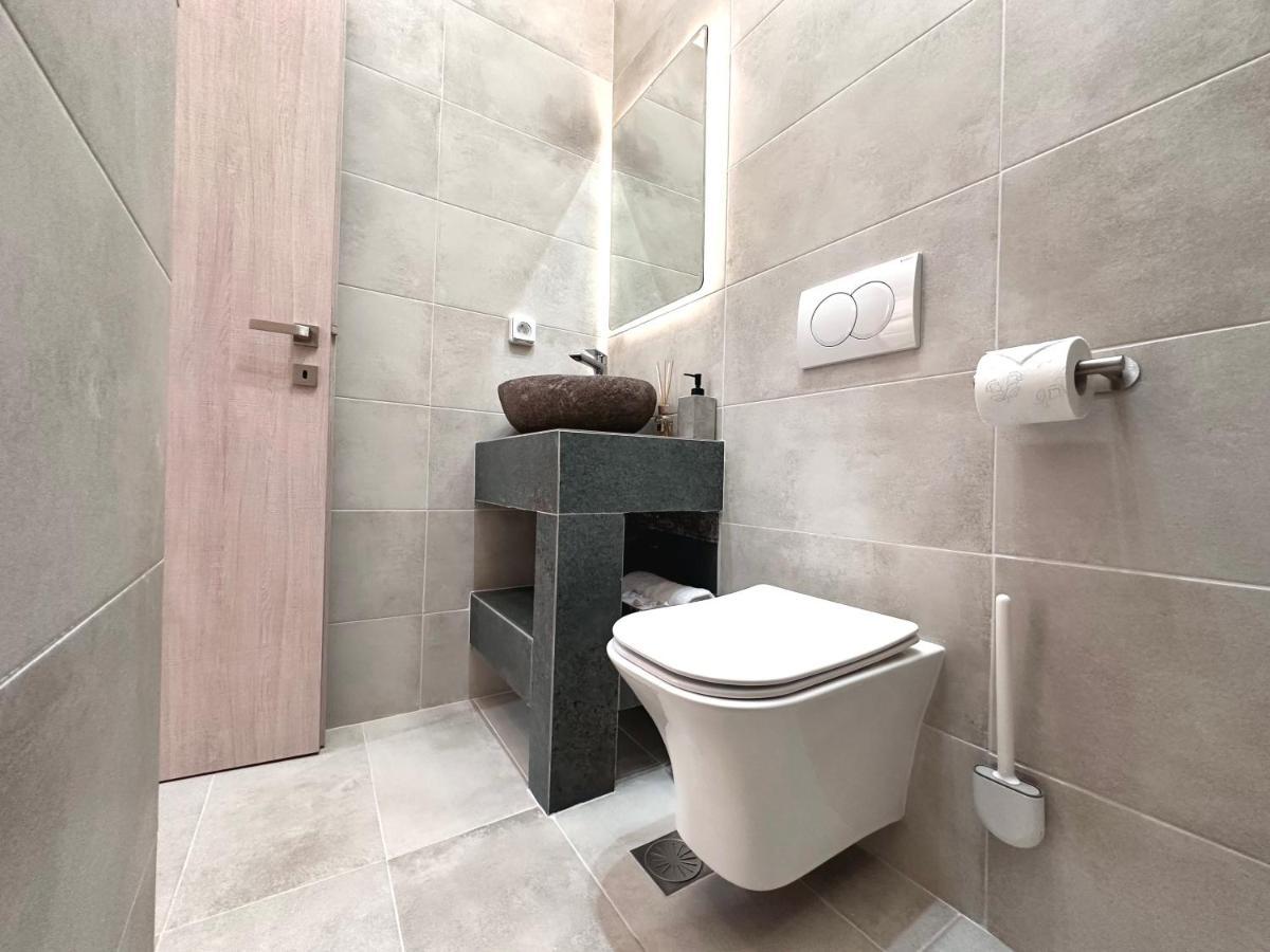 Seaside Deluxe Apartment Ialysos  Dış mekan fotoğraf
