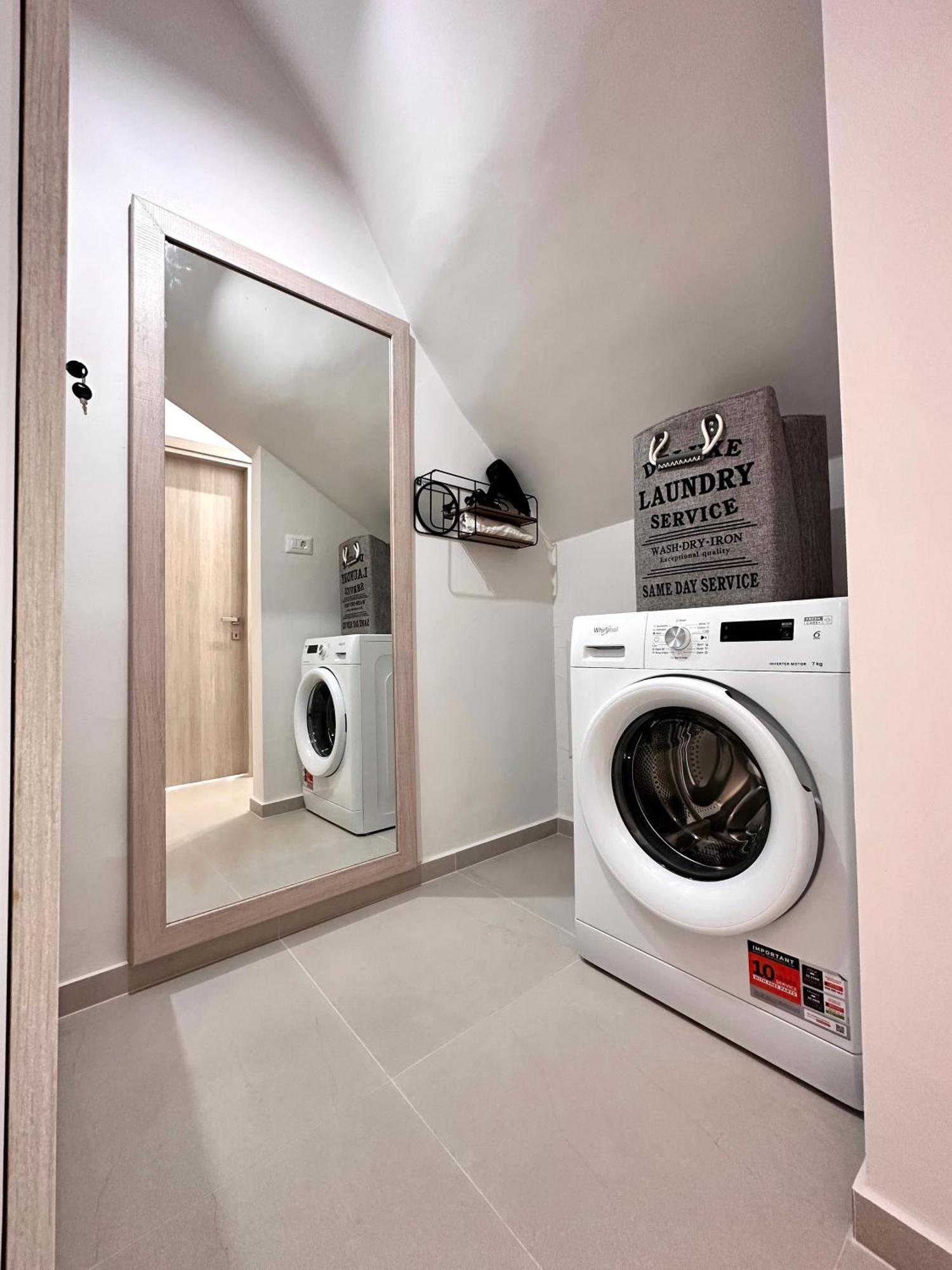 Seaside Deluxe Apartment Ialysos  Dış mekan fotoğraf